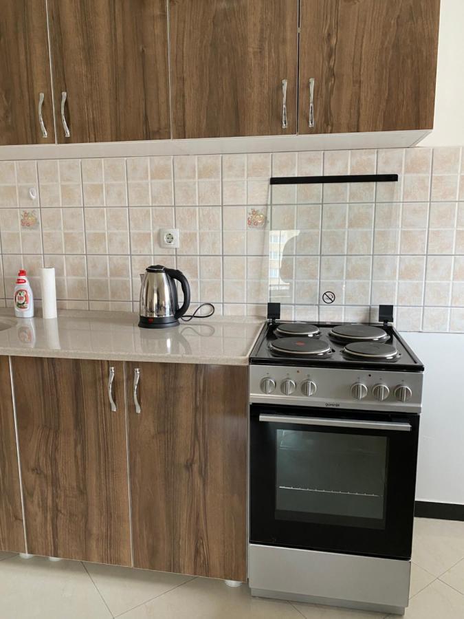 Capital Apartment Prishtina Pristina Buitenkant foto